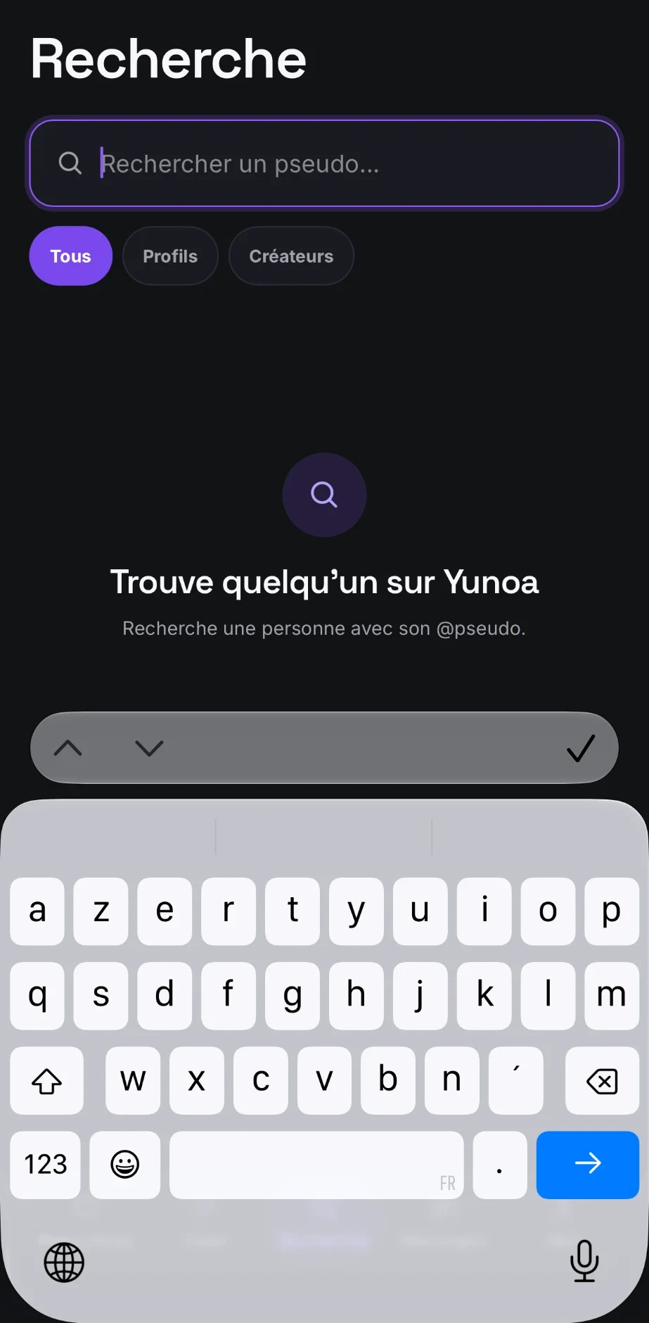 Écran Recherche de Yunoa avec un champ de recherche par pseudo et les filtres Tous, Profils et Créateurs